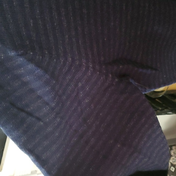 Cremieux Sweater - Picture 2 of 9